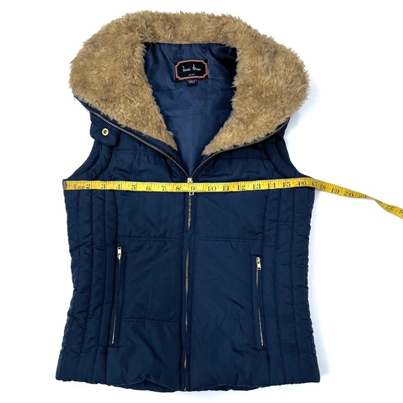 Women’s Vest - Hooded Poofy Faux Fur Collar Zip Up Vest - Retro Vintage Inspired - Picture 13 of 15